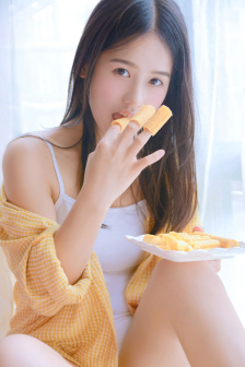哥哥说他只蹭蹭